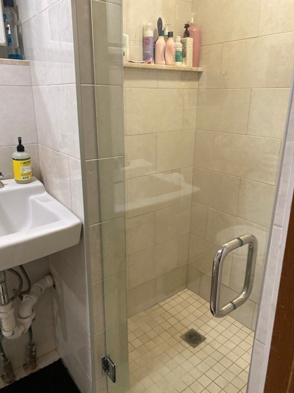 Building Photo - 163 College Ave