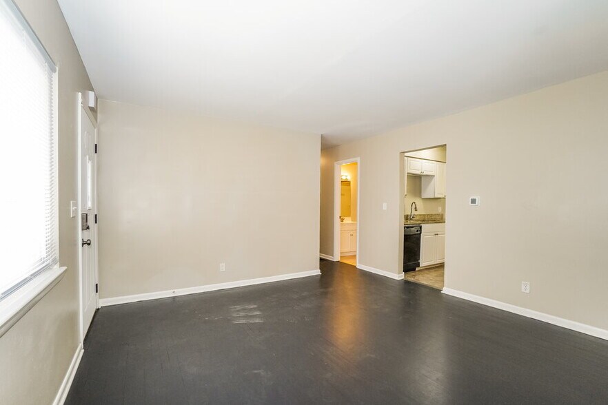 Building Photo - 2883 Key Pl