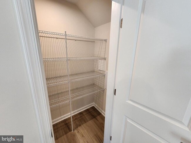 Building Photo - 619 Laurelwood Cir