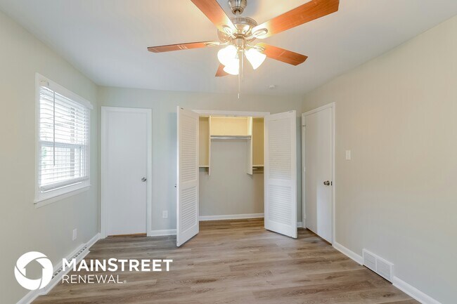 Building Photo - 2940 Wesleyan Ln