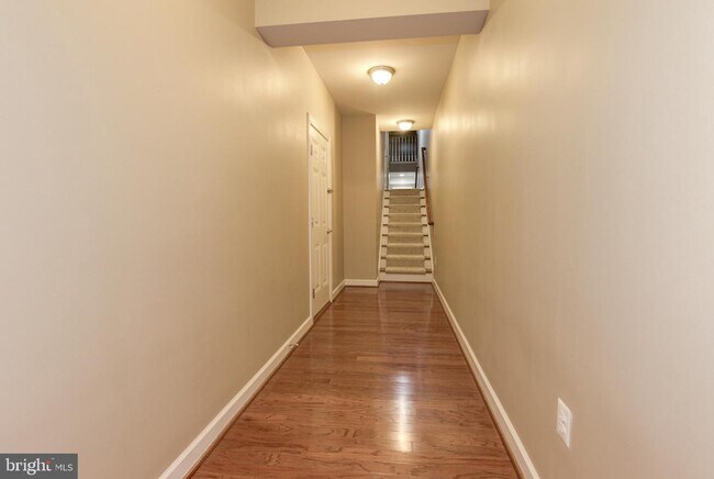 Building Photo - 24951 Avonlea Dr