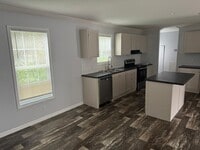 Building Photo - 3/2 Brooksville Available Now ! Apply for FREE This Holiday Season!