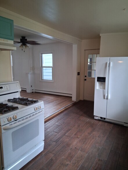 Kitchen with side entrance to garage - 51 McEwen Rd