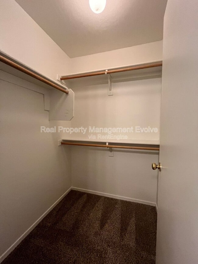 Building Photo - 14751 W Redfield Rd
