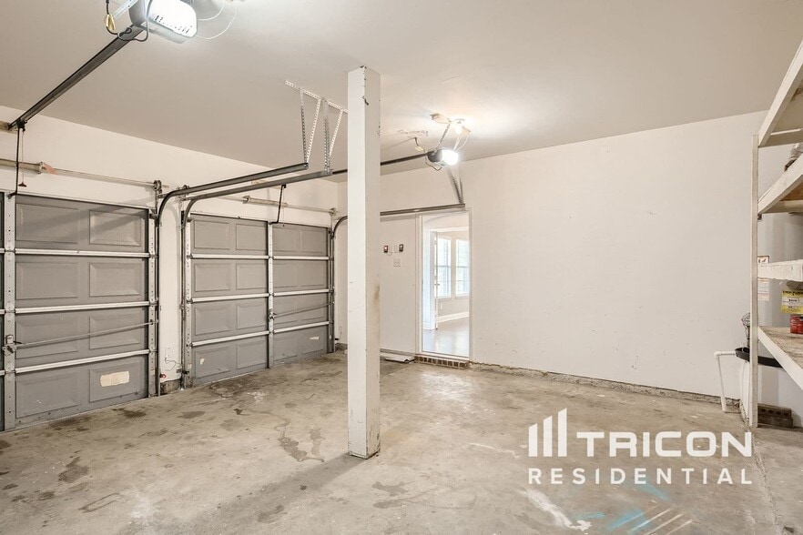 Building Photo - 101 Redbud Dr