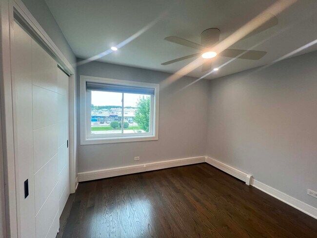 Building Photo - 870 Winesap Ct