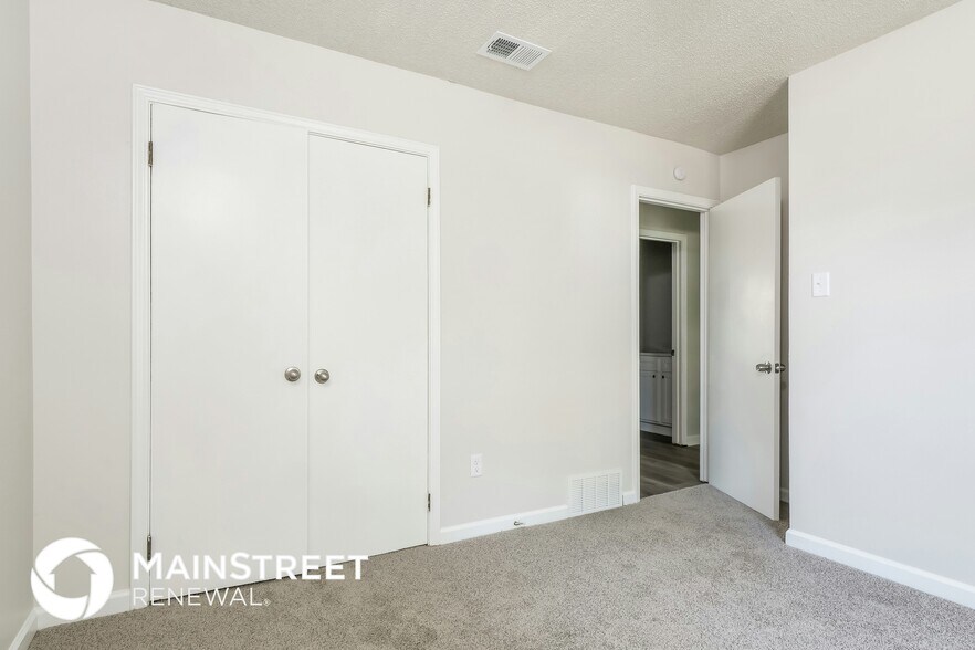 Building Photo - 4262 Water Briar Rd