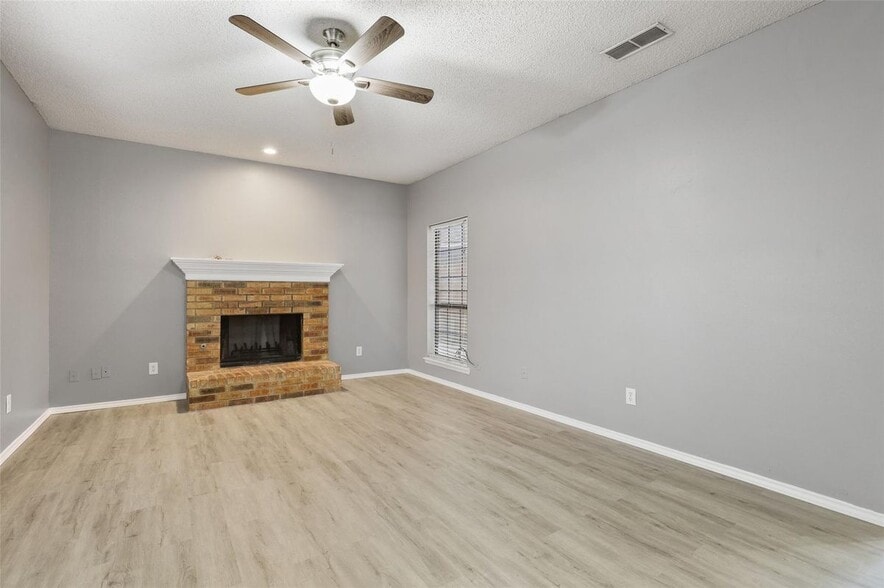 Building Photo - 8943 Camfield Way St