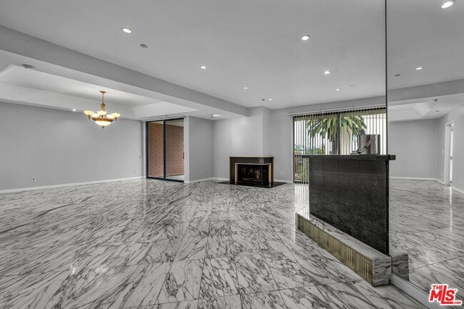 Building Photo - 125 N Gale Dr