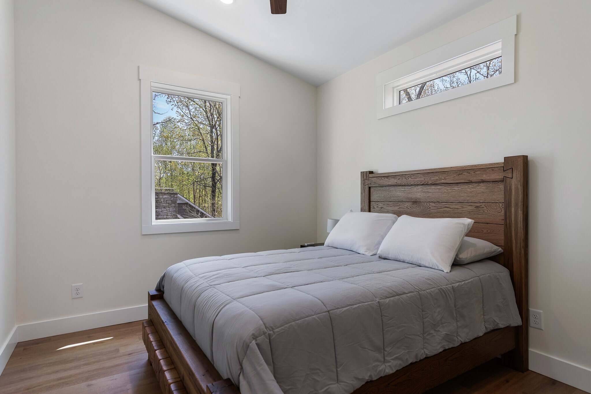 Building Photo - 160 Emalyn Ct