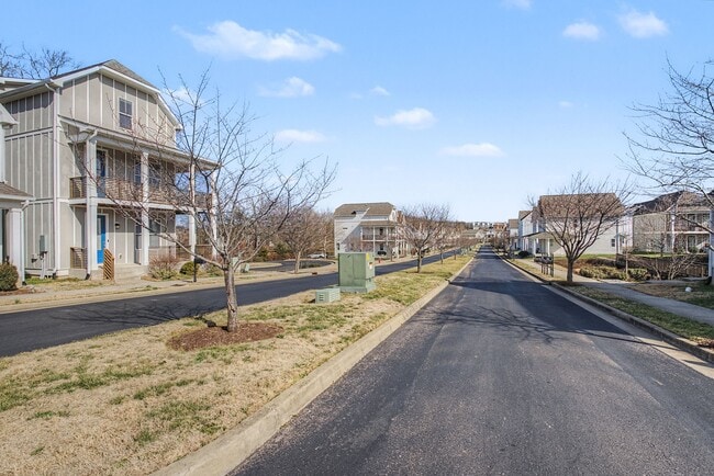 Building Photo - 766 Cottage Park Dr