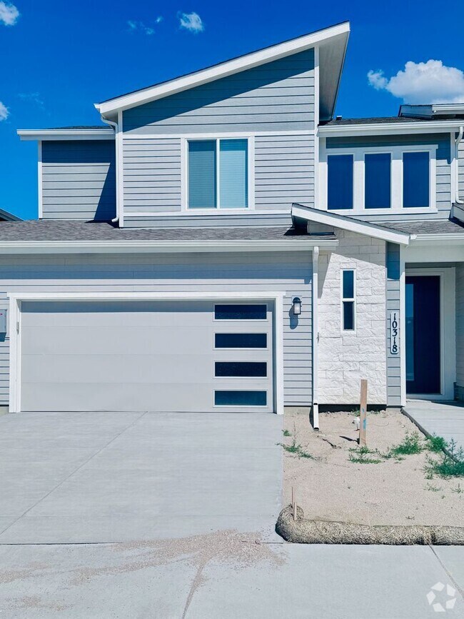 Building Photo - Sage Meadows II Townhomes — Lakeside Livin...