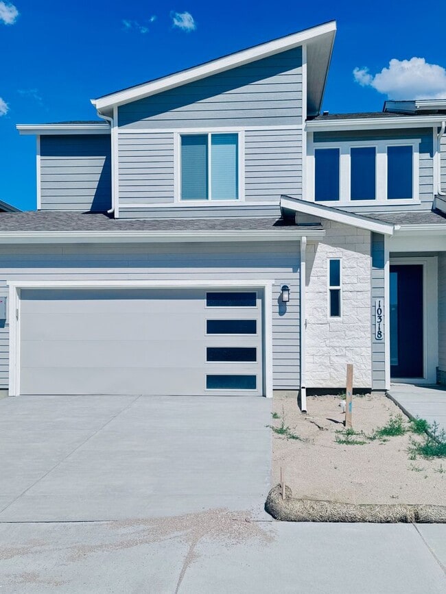 Building Photo - Sage Meadows II Townhomes — Lakeside Livin...