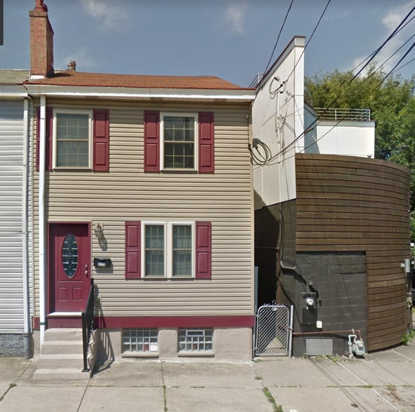 Building Photo - 60 S 17th St