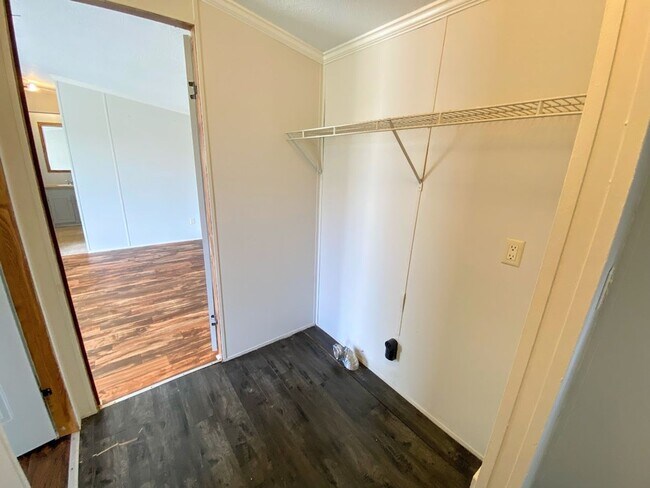 Building Photo - Convenient Bell City Rental | Just Minutes from the Helms Road LNG Park & Ride
