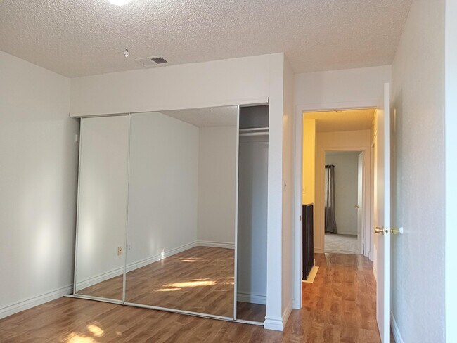 Building Photo - 33662 Whispering Palms Trail