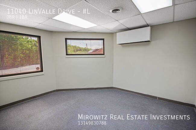 Building Photo - 1040 sqft South County Office Suite for Rent!