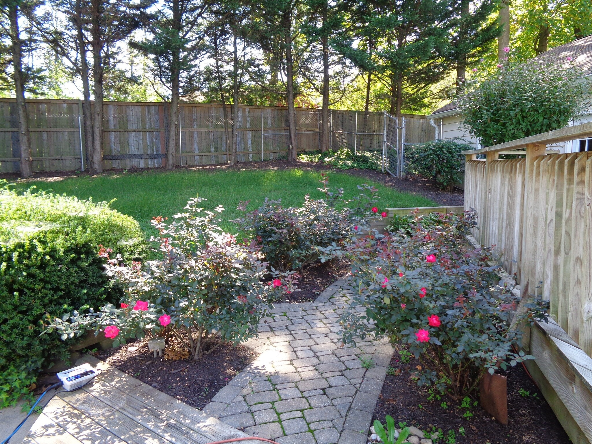 Building Photo - 3800 Bell Rd