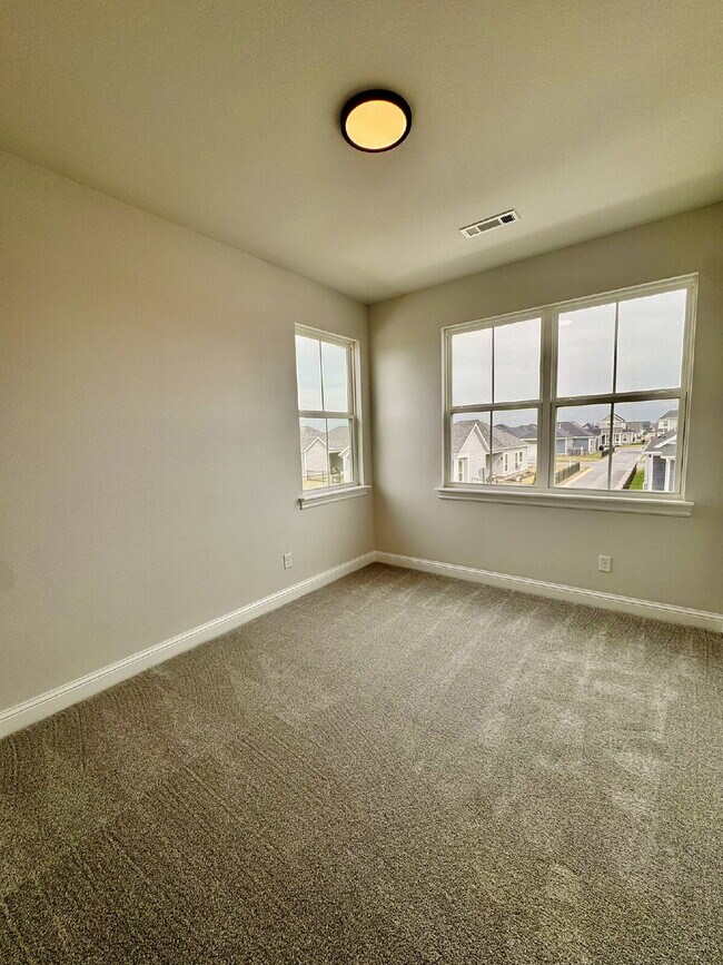 Building Photo - 6747 Winterwood Ave