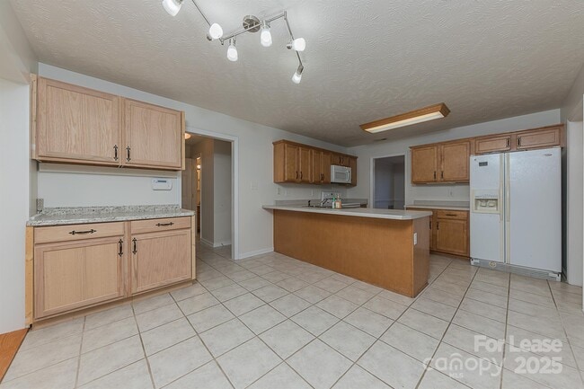 Building Photo - 110 Mendover Dr