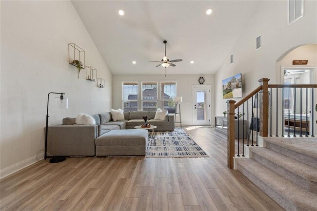 Building Photo - 156 Janelle Ln