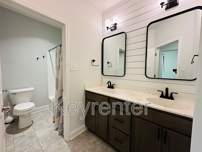 Building Photo - 1128 Belle Pond Ave