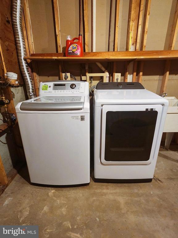 Building Photo - 14363 Long Channel Dr