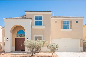 Building Photo - Beautiful 4 bedroom home located in the Shores