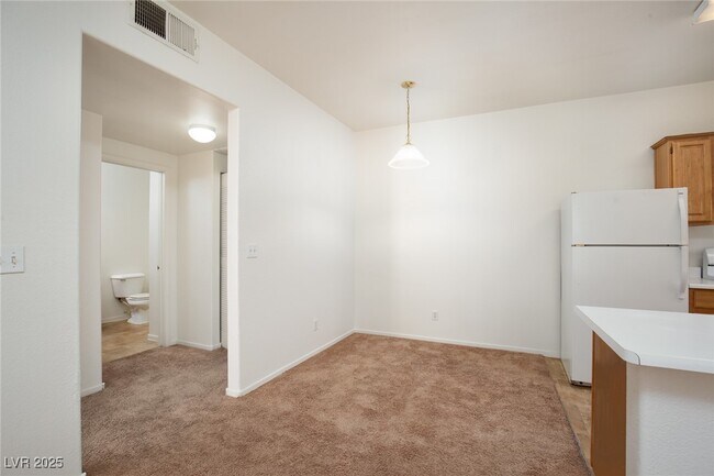 Building Photo - 5655 E Sahara Ave