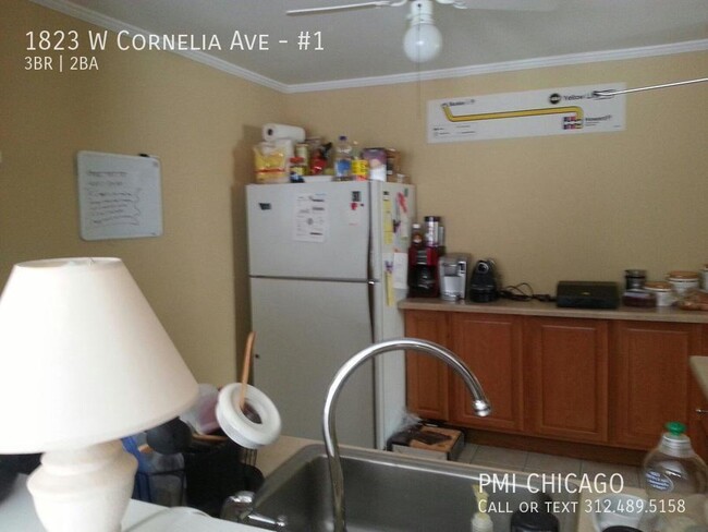Building Photo - 1823 W Cornelia Ave
