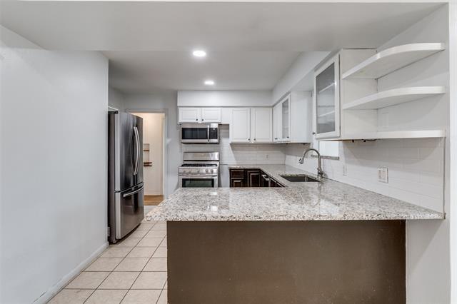 Building Photo - 6418 E Lovers Ln