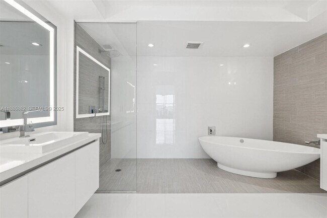 Building Photo - 330 Sunny Isles Blvd