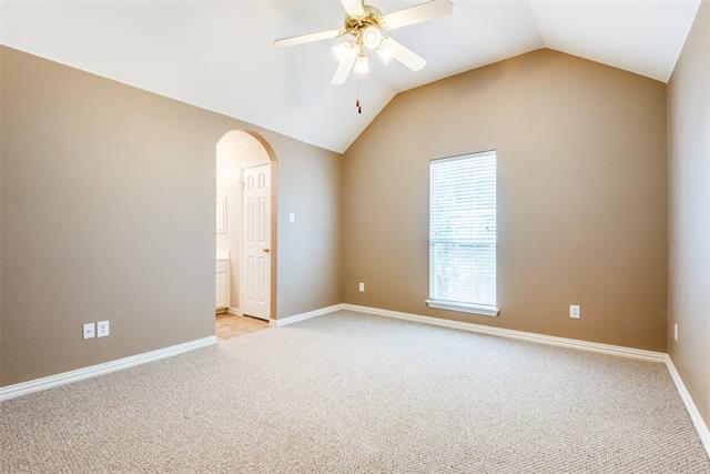 Building Photo - 5636 Country View Ln
