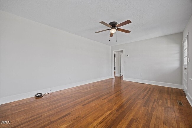 Building Photo - 1206 S 9th St