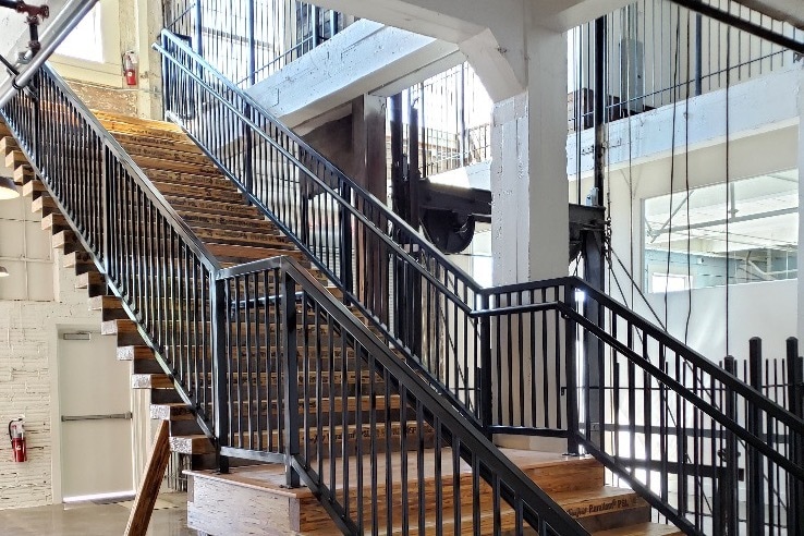 Building Photo - 1530 Main St