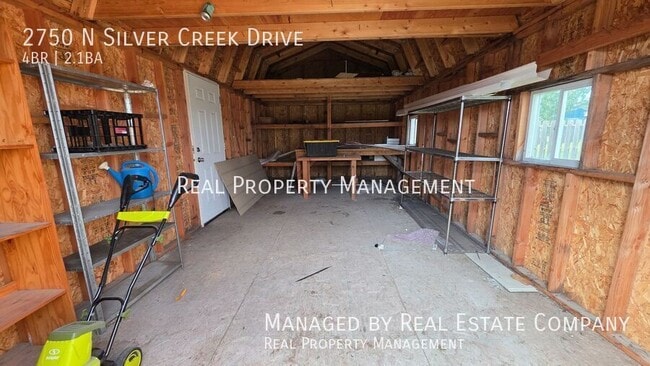 Building Photo - 2750 N Silver Creek Dr