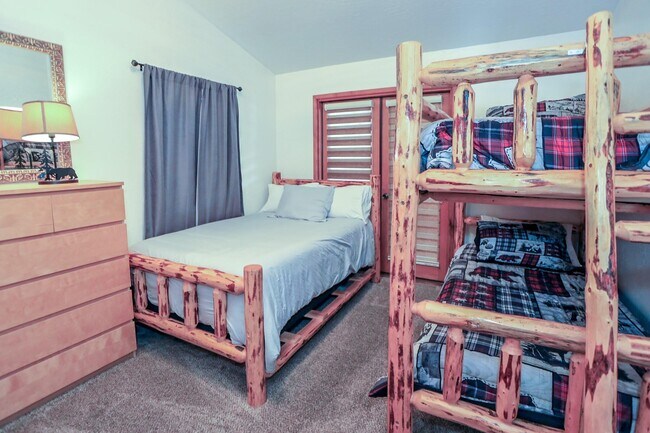 Building Photo - 42638 Moonridge Rd