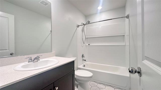 Building Photo - 2207 Nightgrove Cir