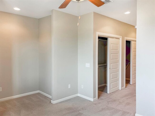 Building Photo - 2208 Kavanaugh Blvd