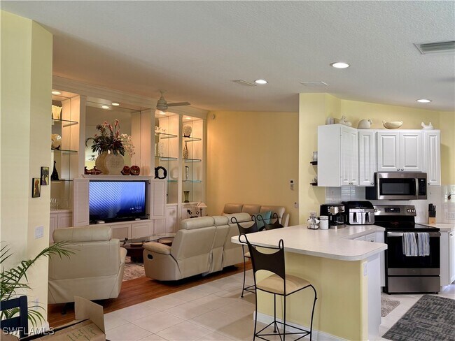 Building Photo - 14670 Ferrara Ct