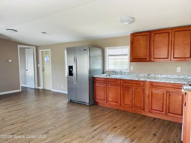 Building Photo - 2508 Chatham Way NE