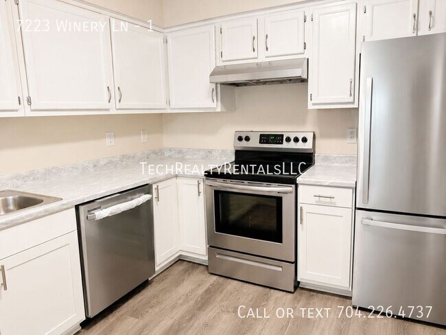 Building Photo - 7223 Winery Ln