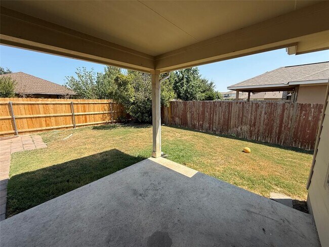 Building Photo - 17429 Bridgefarmer Blvd
