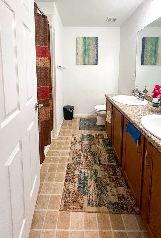 Building Photo - Stonegate 4bd 3ba 2,265sq.ft. - built in 2019 - FOR RENT!