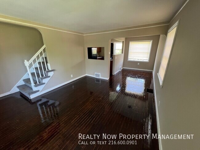 Building Photo - 3402 Westbury Rd
