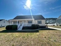 Building Photo - 120 Soundside Estates Dr