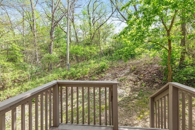 Building Photo - 1297 Hillcrest Pl