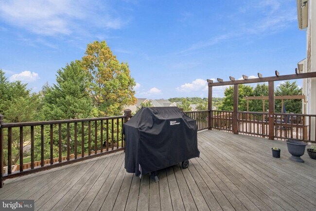 Building Photo - 3342 Wilton Crest Ct