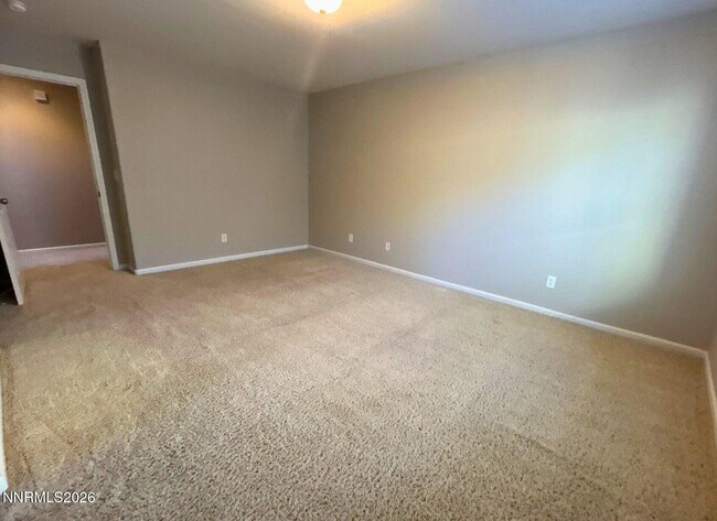 Building Photo - 2035 Echo Valley Pkwy