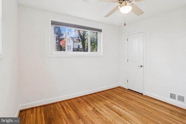 Building Photo - 4406 Rosedale Ave